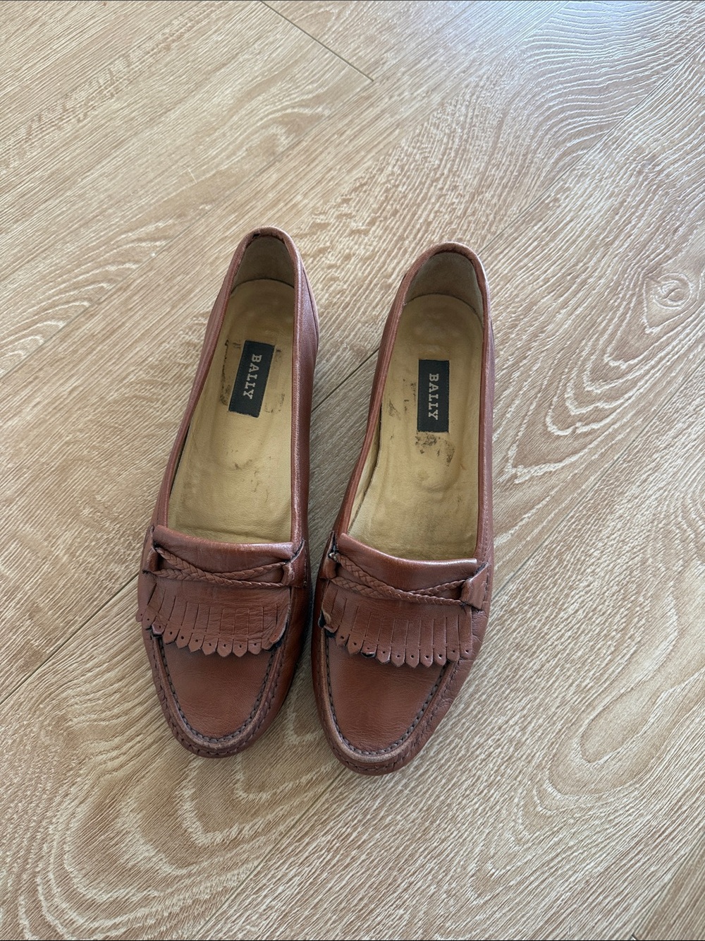 Bally Women's Chestnut Leather Tassel Margy Loafers Sz 8